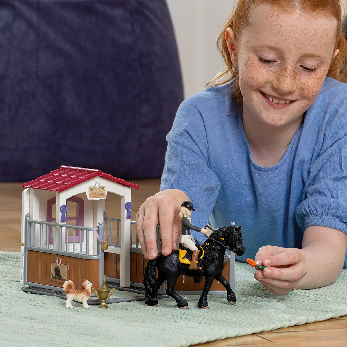 Horse Box with Horse Club Tori & Princess
