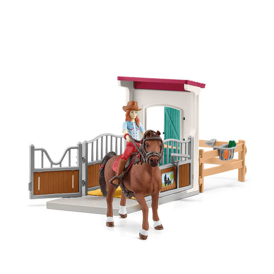 Horse box with Hannah & Cayenne