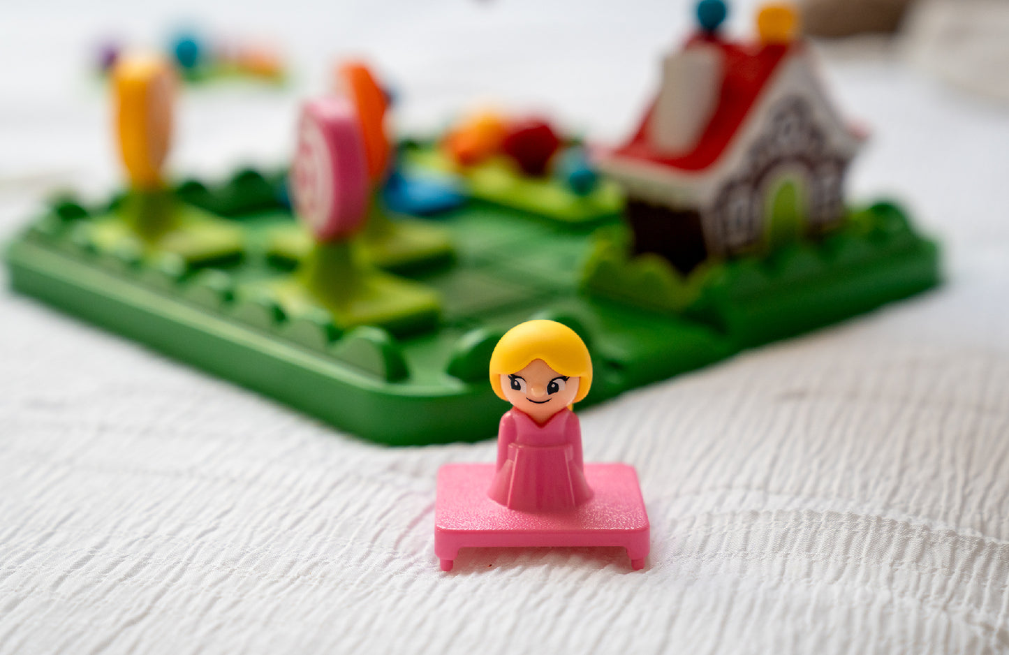 Hansel & Gretel's Candy Adventure